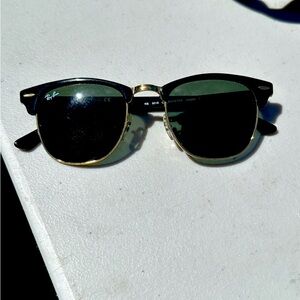 Women’s Ray-Bans. GUC.